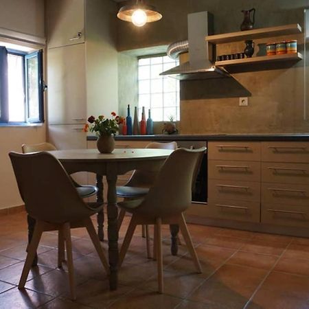 Argyra Ατθισ Cozy Cottage מראה חיצוני תמונה